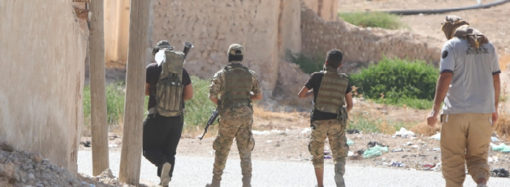 Deyrizor’da Araplarla YPG arasında çatışmalar sürüyor