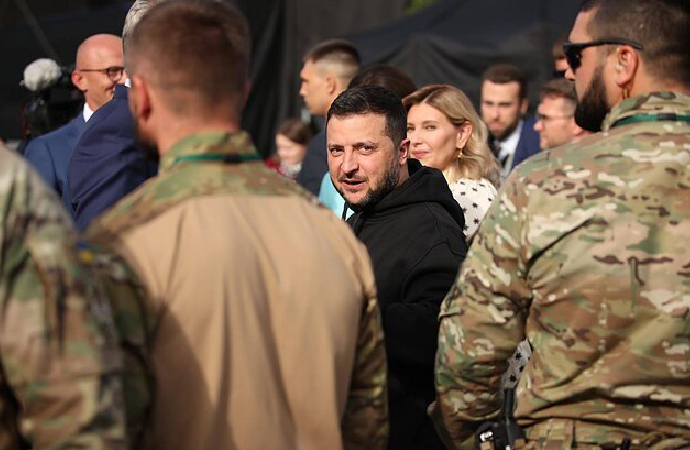 Trump: Ukrayna halkı Zelenskiy’den memnun değil