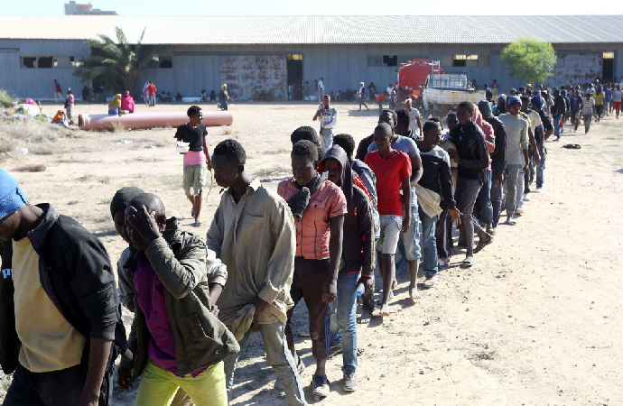 İtalya’nın göçmenlere kötü muamelesi, Müslüman olmaları yüzünden mi?