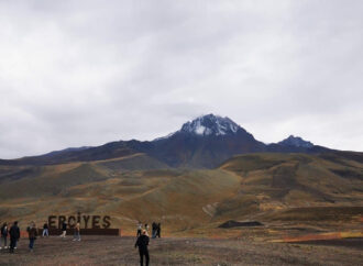 Erciyes Dağı’nın zirvesine ilk kar yağdı