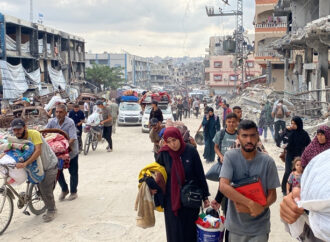 Gazze’nin kuzeyindeki Filistinlilerin sürgünü devam ediyor