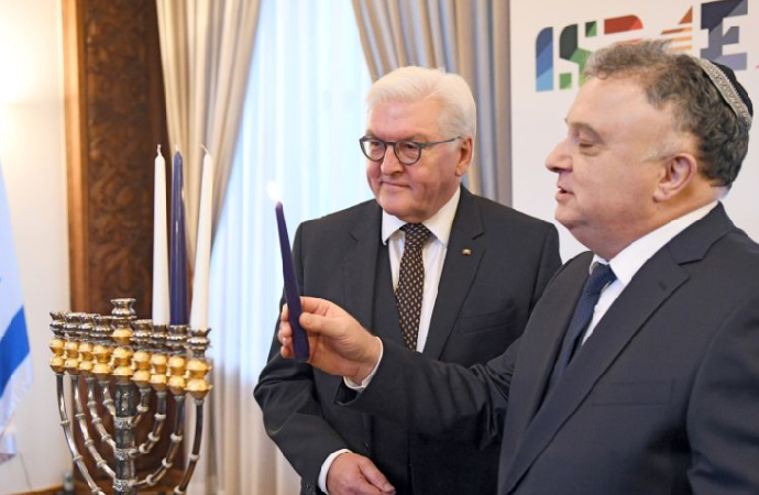 İsrail destekçisi Alman siyasetçilerden ramazan tebrikleri