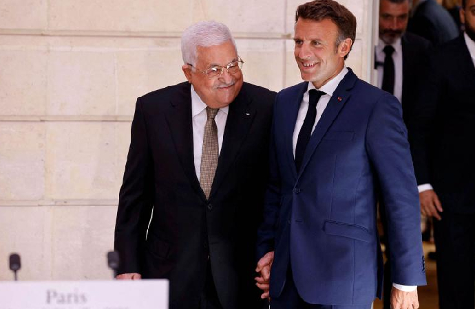 Abbas’tan Macron’a mektup: Gazze’nin yönetimini üstlenmeye hazırız