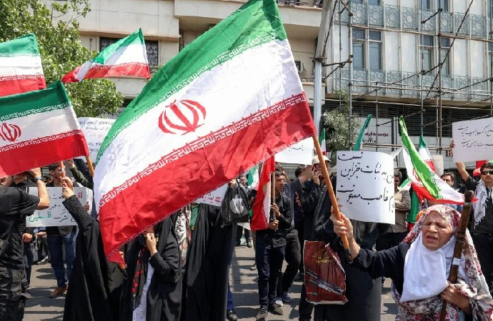 Siyonistler, İranlıları ülkeleri aleyhine ajanlık yapmaya çağırdı