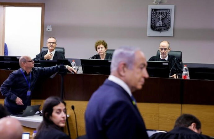 Siyonist katilin yolsuzluk davasına bir hafta erteleme