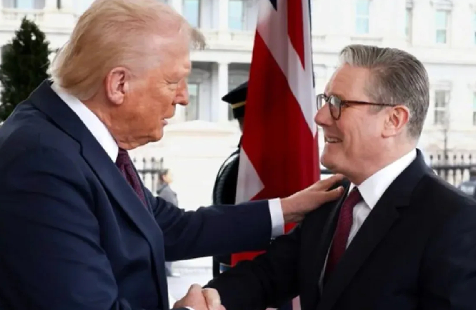 İngiltere, ABD’nin tarife indiriminden memnun