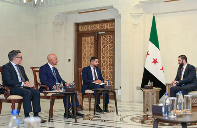 ABD, Şara ve Abdi’yi bir araya getirdi