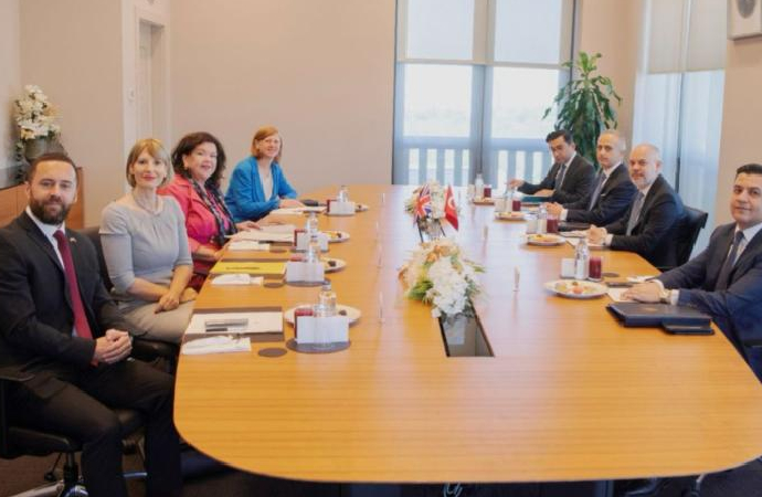 Cumhurbaşkanı Başdanışmanı Londra’da