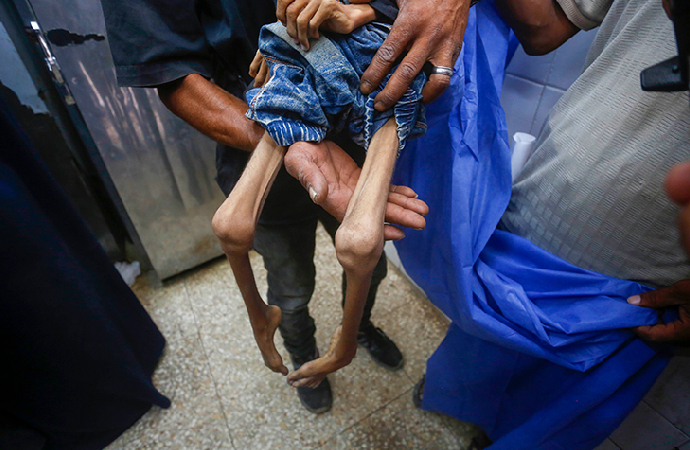 Gazze hükümeti: Yardımlar İsrail gözetiminde yağmalanıyor ve çalınıyor