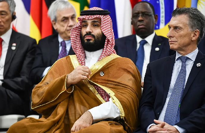 Epstein’ın pislikleri ortaya dökülmeye başladı