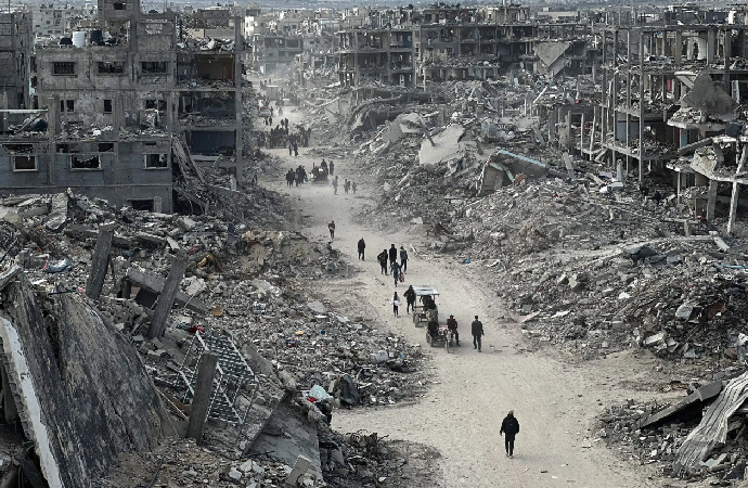 Gazze sivil savunma sözcüsü: Enkaz altındakileri çıkaracak imkanımız yok