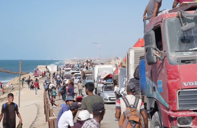 Gazze kentinden kitlesel zorunlu göç