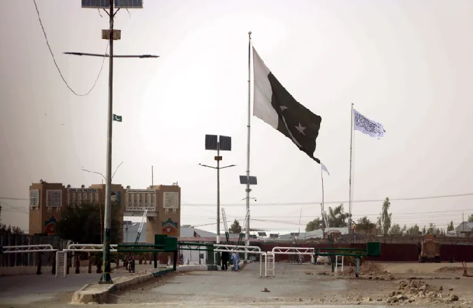 Afganistan-Pakistan çatışması şimdilik durdu