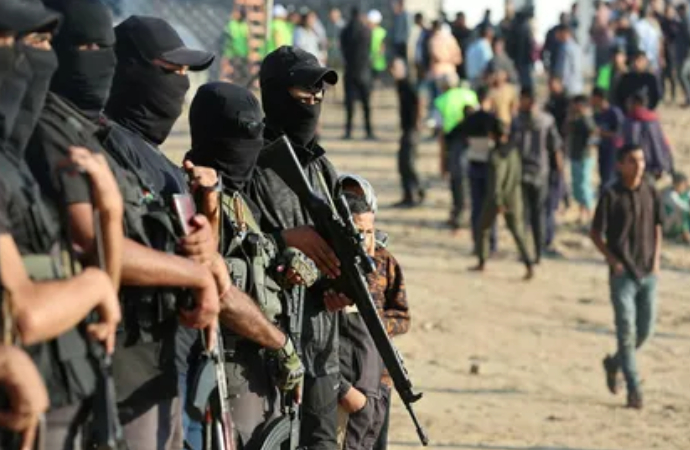 Dikkatler yeniden şekillenen Gazze’de Hamas’ın rolüne kayıyor