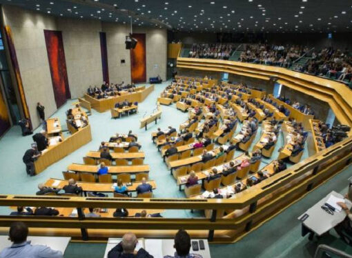 Hollanda Parlamentosu, Müslüman Kardeşler’i yasakladı