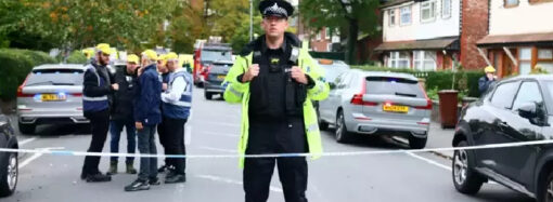 İngiltere’de sinagog önünde bıçaklı saldırı