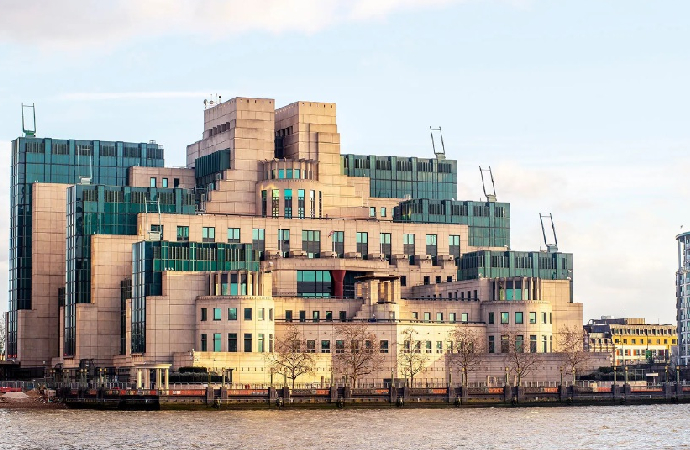 İngiliz istihbarat şefi, Nazi işbirlikçisinin torunu