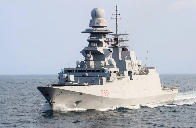 İtalyan firkateyni, filoyu terk edip ülkesine dönecek