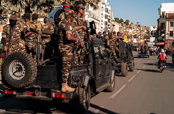 Madagaskar, 60 yıldır sömürgecisi Fransa’dan kurtulamadı