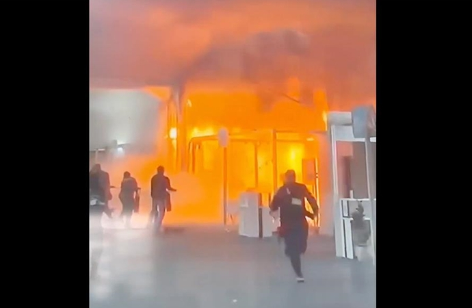 İklim Değişikliği Zirvesinde yangın çıktı