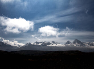 Akla Hizmet Söylenceler