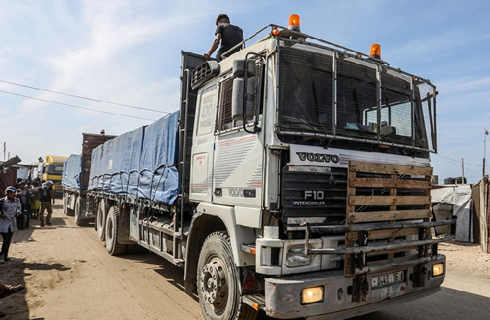 Gazze’ye giden gıdalar üzerinden “yeni bir açlık politikası”