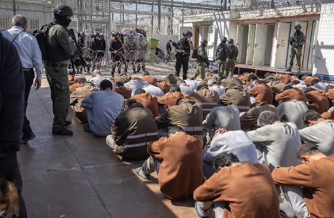 ‘Filistinli tutuklulara idam yasası, savaş suçlarının resmi ilanıdır!’