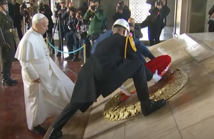 Papa, Anıtkabir'i ziyaret etti – İktibas Dergisi