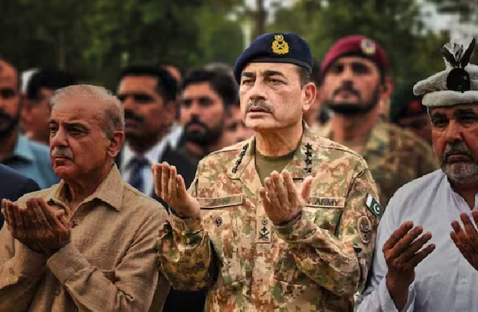 Pakistan’da askeri-siyasi yapılanma için dev hamle