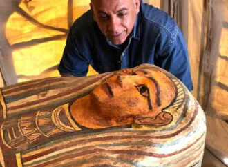 Firavunlar Değişti Zulüm Değişmedi