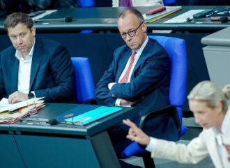 Almanya Başbakanı, SPD ve AfD arasında sıkıştı