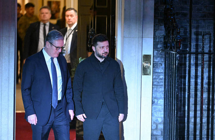Zelenskiy Londra’ya çağrıldı