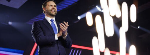 MAGA’cıların kongresinde hakaretler havada uçuştu