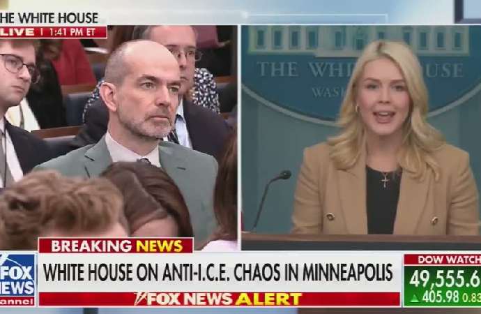 İngiliz muhabirle Amerikalı sözcü arasında ani gerginlik