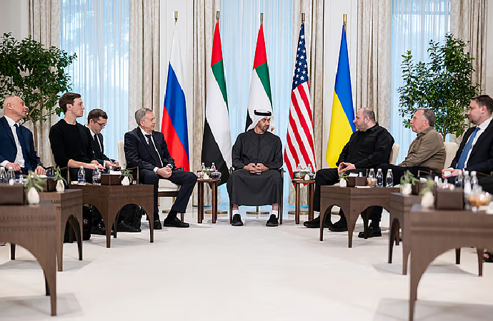 Ukrayna krizini çözmek için Nahyan’a geldiler