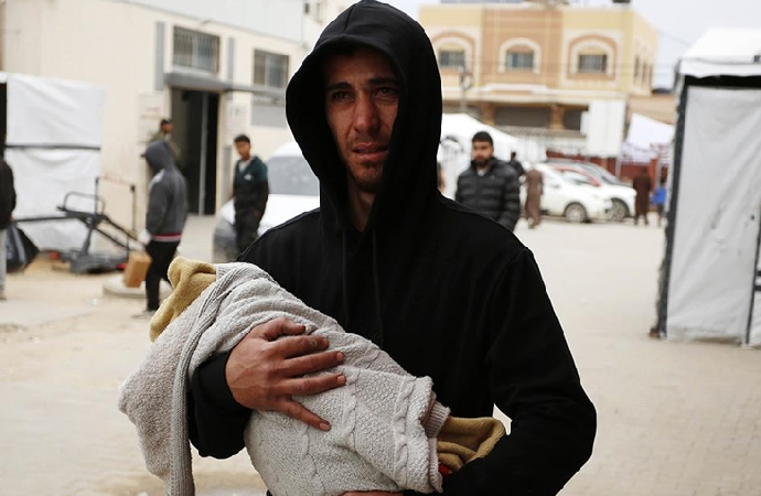 Gazze’de kışın başından beri 11 çocuk donarak hayatını kaybetti