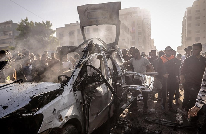 Gazze’nin doğusu bombalanırken kuzeyinde de yıkım vardı!
