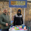 Londra’da Kur’an dağıtan gençlerle sohbet