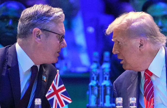 Trump’tan İngiltere’ye: Büyük aptallık ve zayıflık