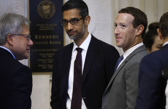 Algoritmalar, sahiplerinin sesinin yankı odaları