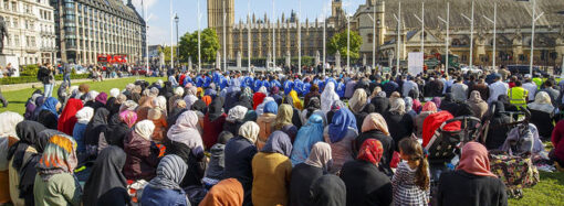 İngiltere Müslümanlarında “aidiyet” krizi