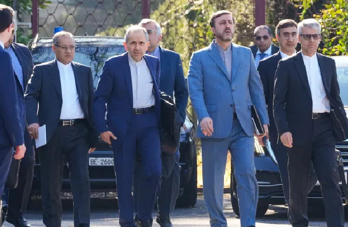 İran-ABD görüşmelerinde 3. tur sona erdi