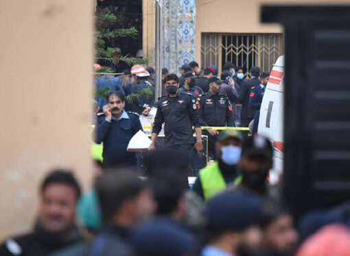 Pakistan’daki Şii camisine saldırıyı DEAŞ üstlendi