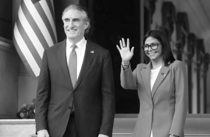 ABD, Caracas’ta faaliyete başladığını duyurdu