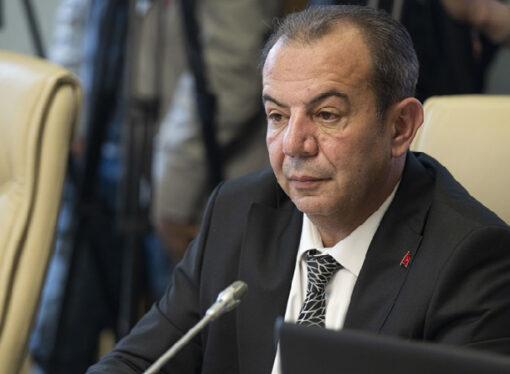 Tutuklanan Tanju Özcan görevden uzaklaştırıldı