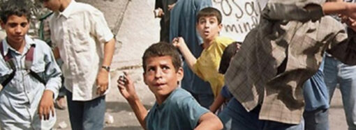 Çeşme Başında Beş Taş