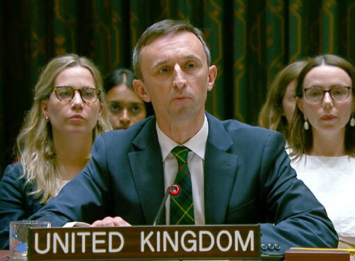 İngiltere Büyükelçisi, saldırıya uğrayan tarafı suçladı