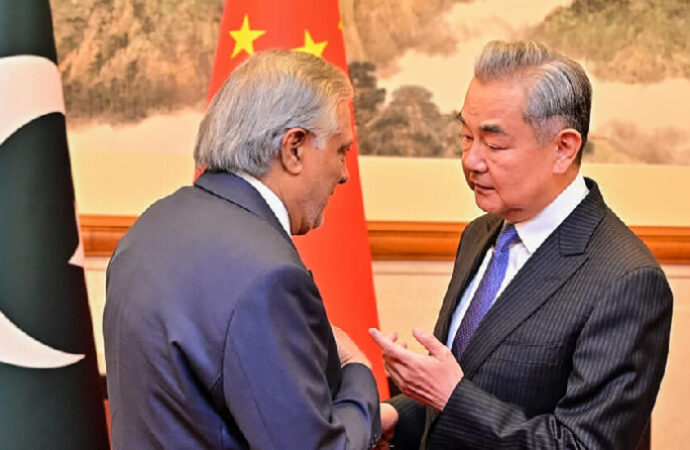 AP: Pakistan ve Afganistan Çin’de ateşkes görüşmeleri yapıyor