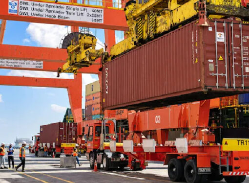 Pakistan İran’a 6 yeni ticaret güzergâhı açıyor