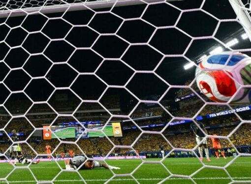 Tribünlerin Çığlığı, Enkazların Sessizliği